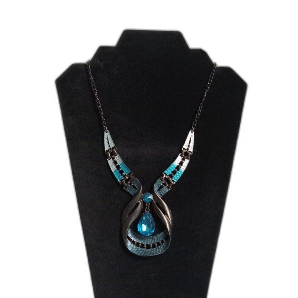 Blue and Gunmetal Gray Hammered Metal Articulated Statement Pendant Necklace